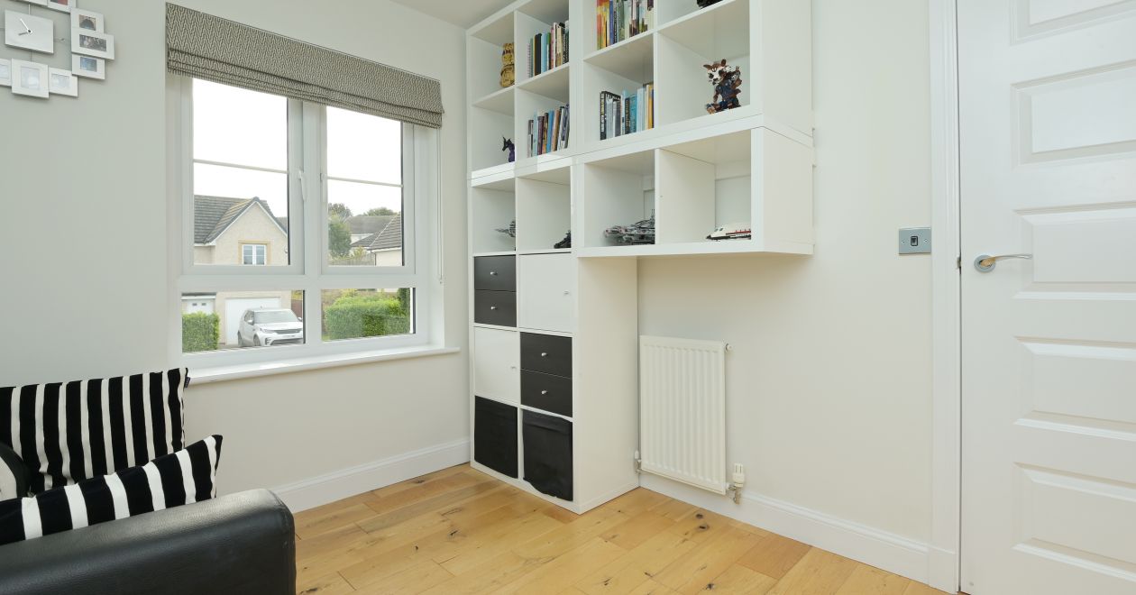 51 Clippens Drive, Edinburgh, EH17 8TU
