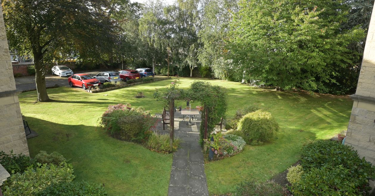 Flat 26 The Cedars, 2 Manse Road, Edinburgh, EH12 7SN