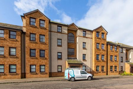9 The Paddock, Musselburgh, EH21 7SP